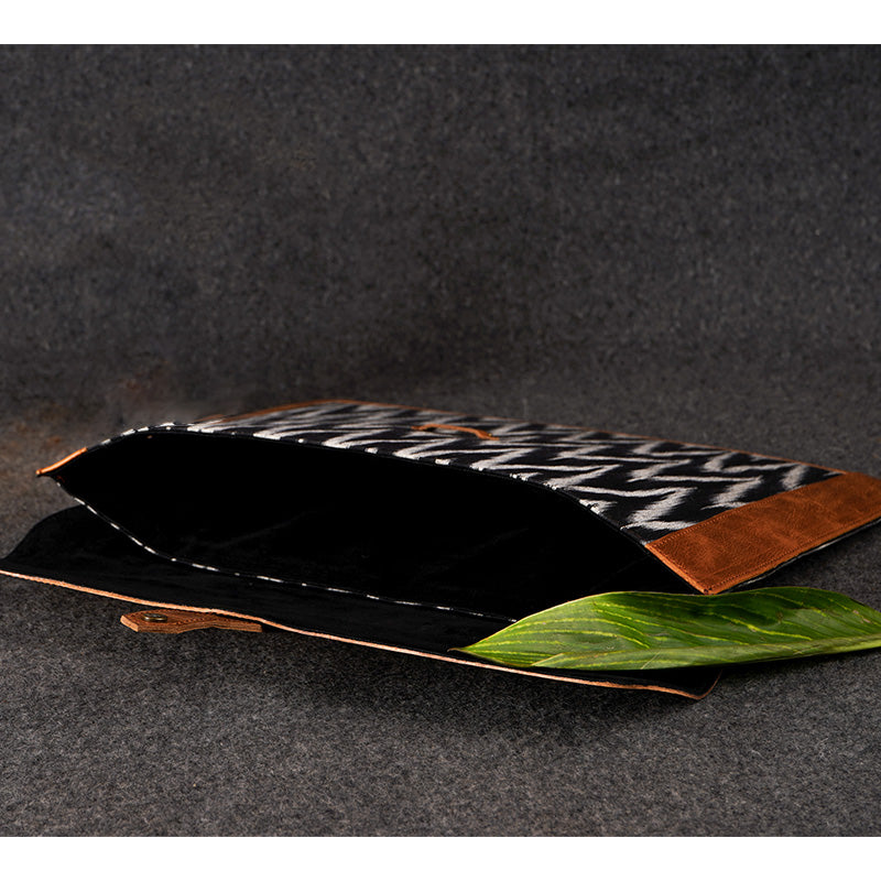 kalamkari laptop sleeve open