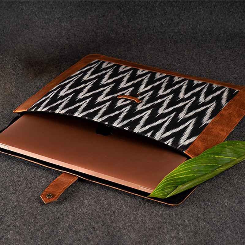 ikkat laptop sleeve