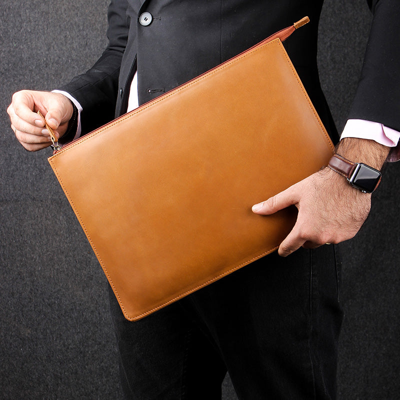 leather laptop pouch working