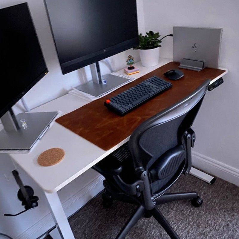 desk setup for gamers