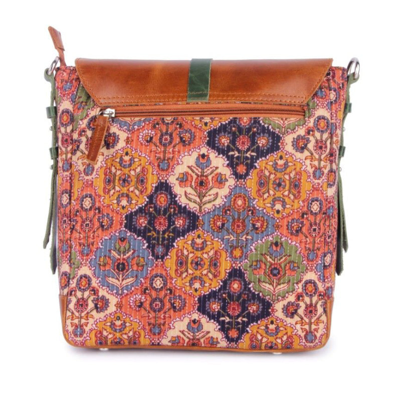 back with zipper closer