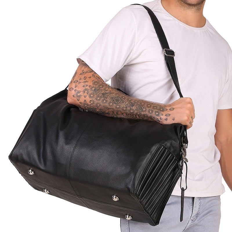 Buy Premium Leather Black Duffle Bags for Professionals