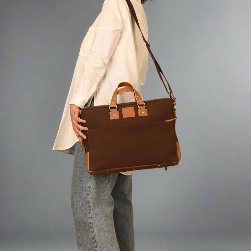 Breeze Canvas Laptop Bag 002
