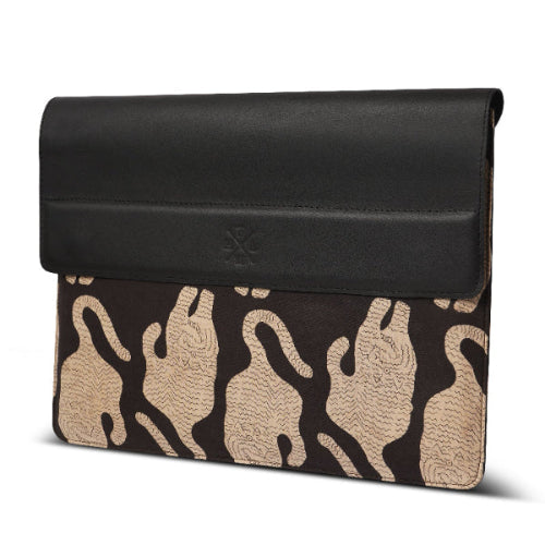 Black  beige laptop sleeve tiger  pattern on a white background